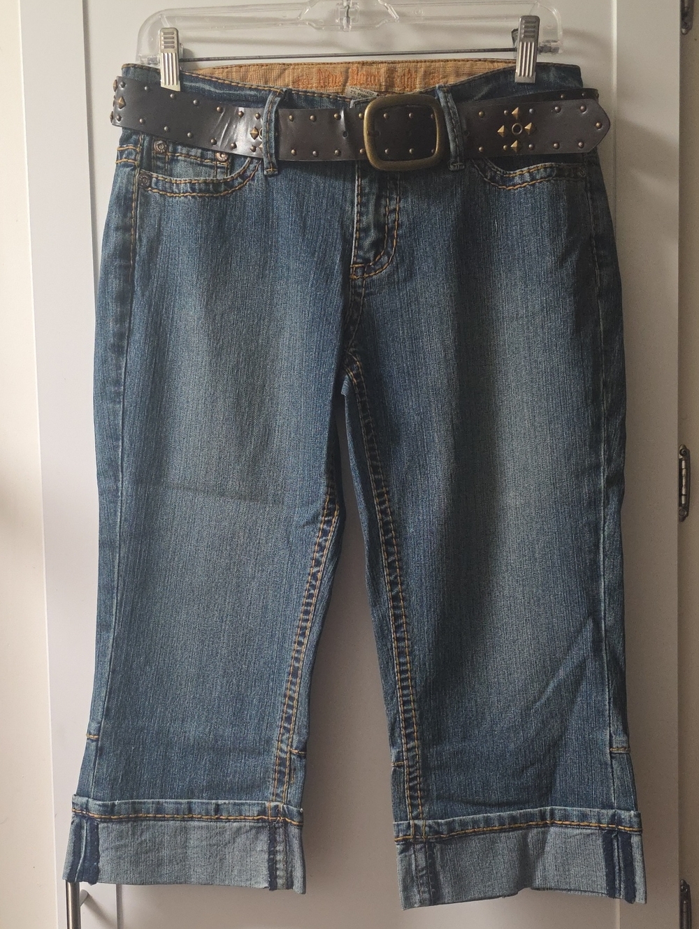 Women's Blue Cropped Denim Jeans with Cuffed Hem Size 9
